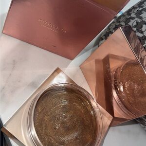 Patrick Ta Shimmering Body balm
 SWACHED ONCE ONLY !!